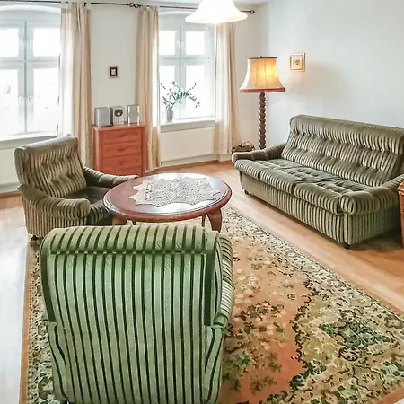 Three-bedroom In Daire Smołdzino