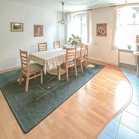 Three-bedroom In Daire *