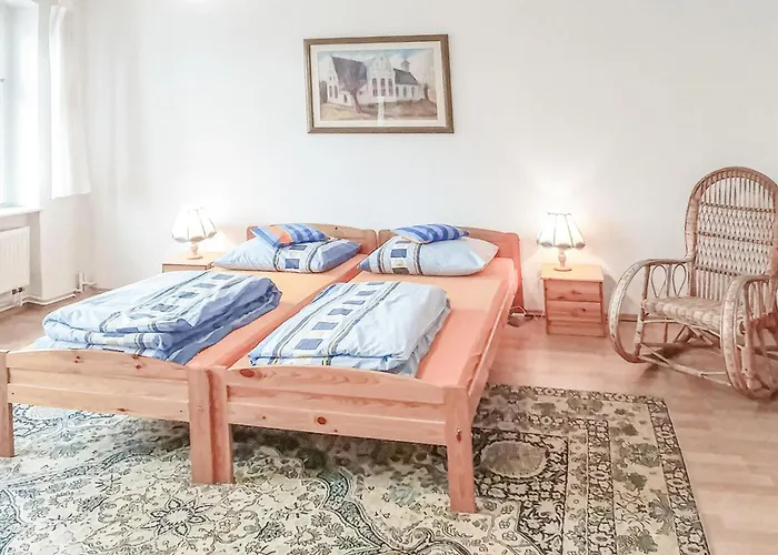 Three-bedroom In Lägenhet Smołdzino